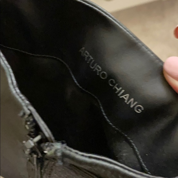 Arturo Chiang Black leather boots - Picture 10 of 11